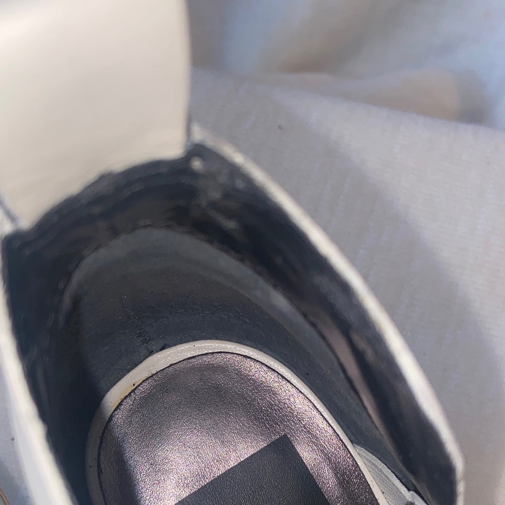 Dolce Vita White Leather Ankle Booties - Picture 8 of 9